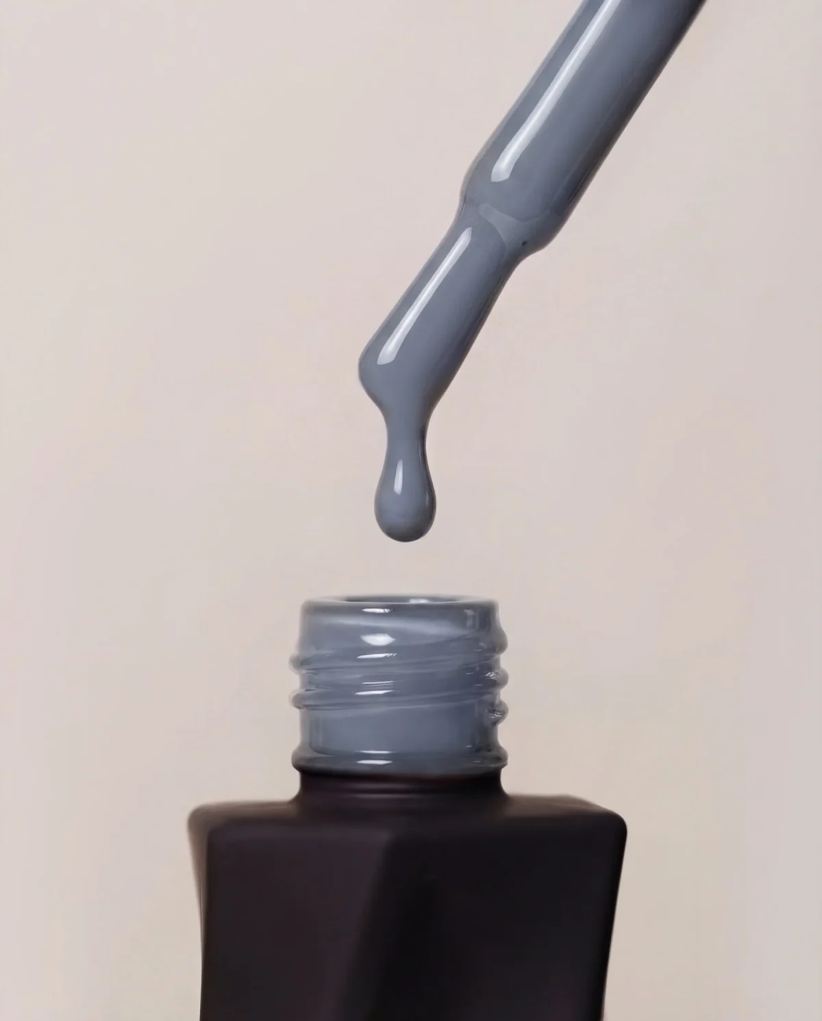 Gel Polish Smoke Grey – Evolve – Semi-permanent Nail Polish 10ml