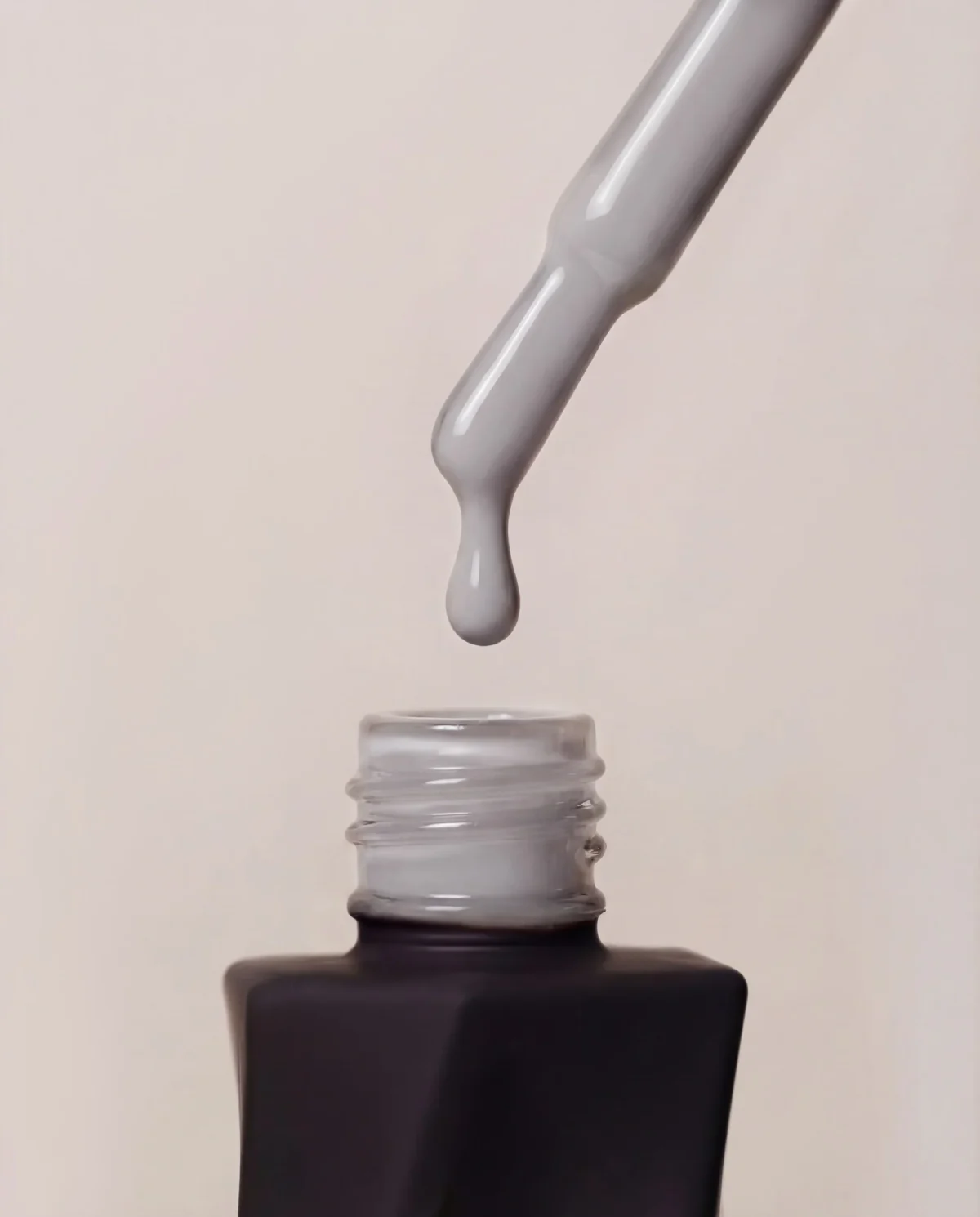 Gel Polish Porcelain Nude – Evolve – Semi-Permanent Nail Polish 10ml