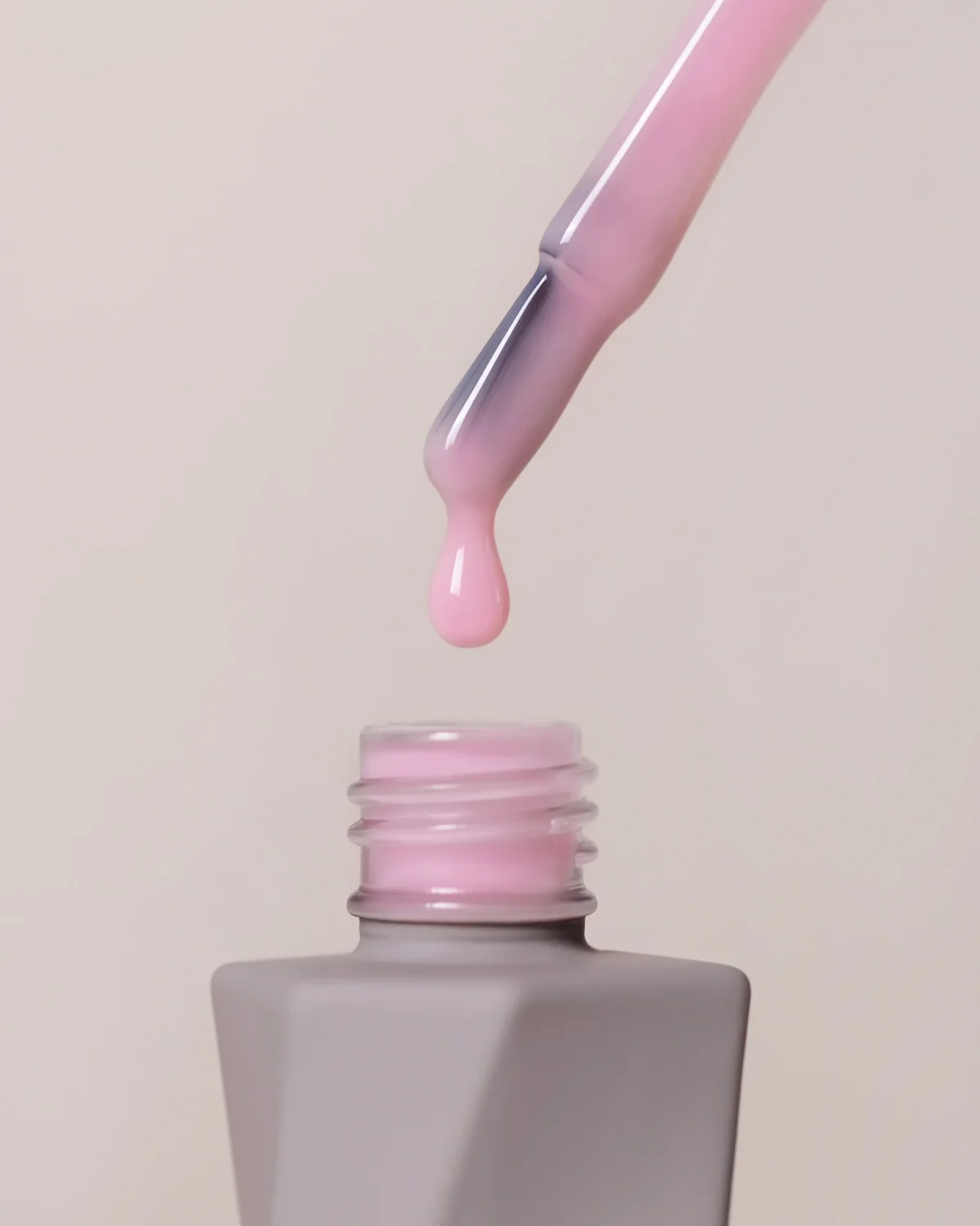 5J1A4164_AI2BarbiePink_2_resized Rubber Cover Base Barbie Pink – Essence – Rubber Base 10ml