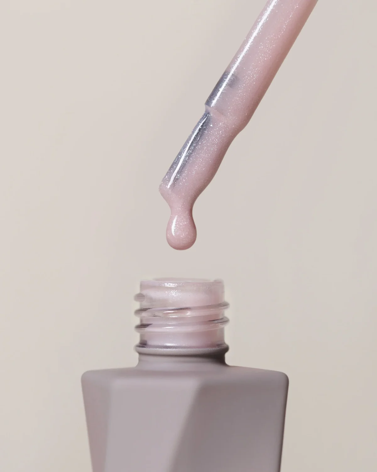 5J1A4164_AI2ColdNudeShimer_2_resized Rubber Cover Base Cold Nude Shimmer – Essence – Rubber Base 10ml