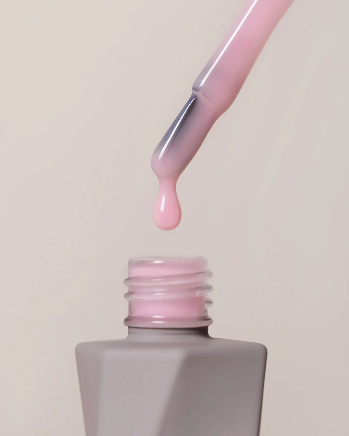 5J1A4164_AI2PinkWhisper_2_resized Rubber Cover Base Pink Whisper – Essence – Rubber Base 10ml