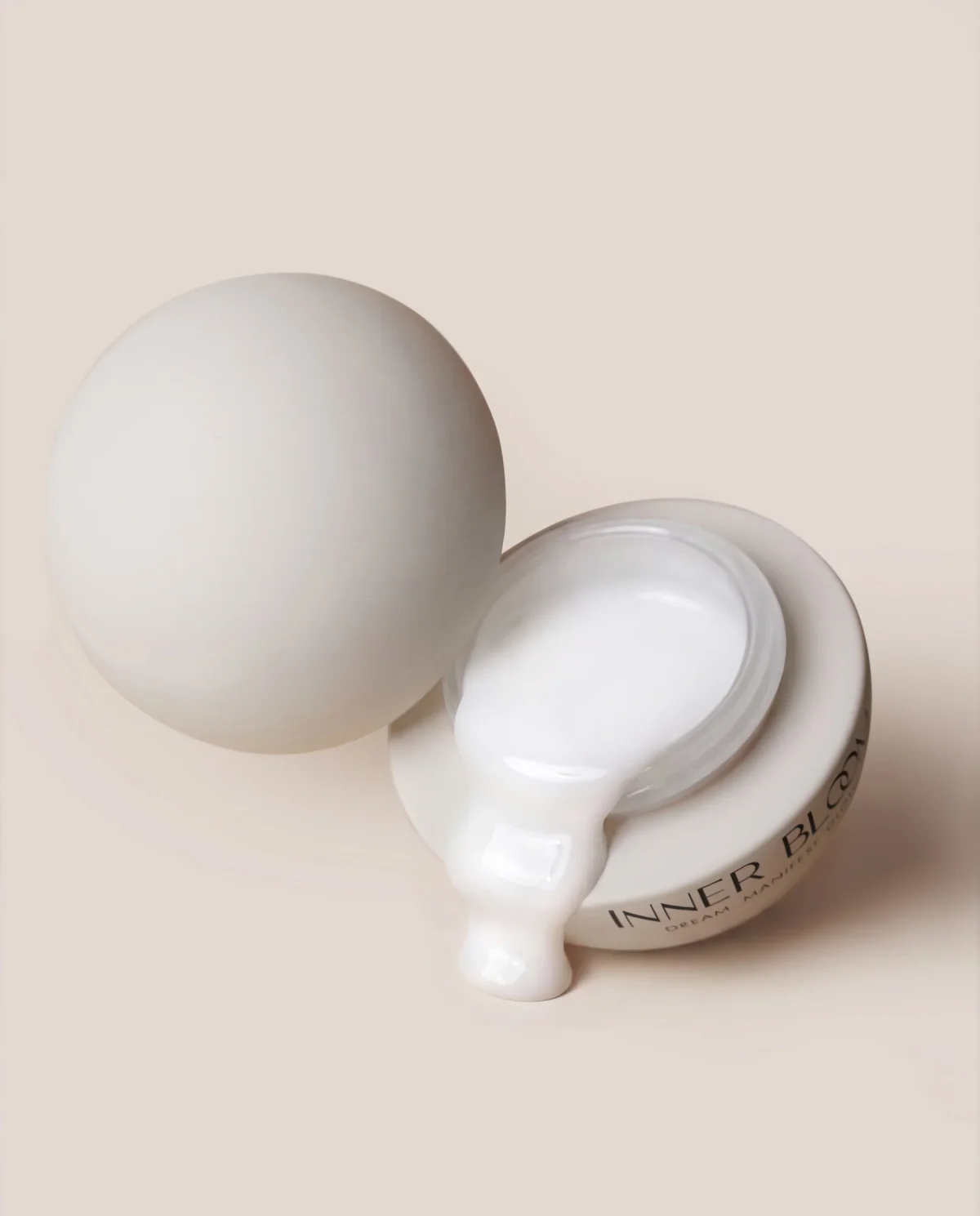 5J1A9206Milcky Self-Leveling Milky White Gel
