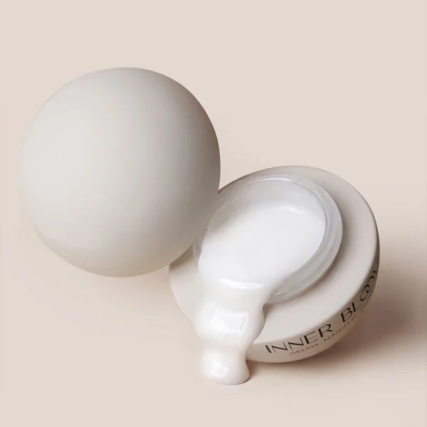 5J1A9206Milcky Self-Leveling Milky White Gel
